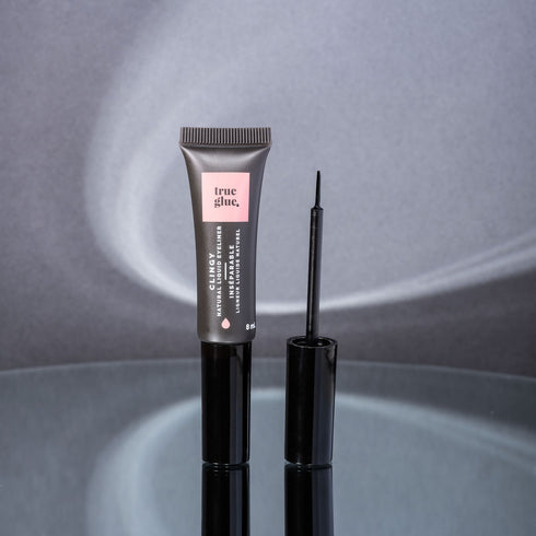 TRUE GLUE Clingy Natural Liquid Eyeliner