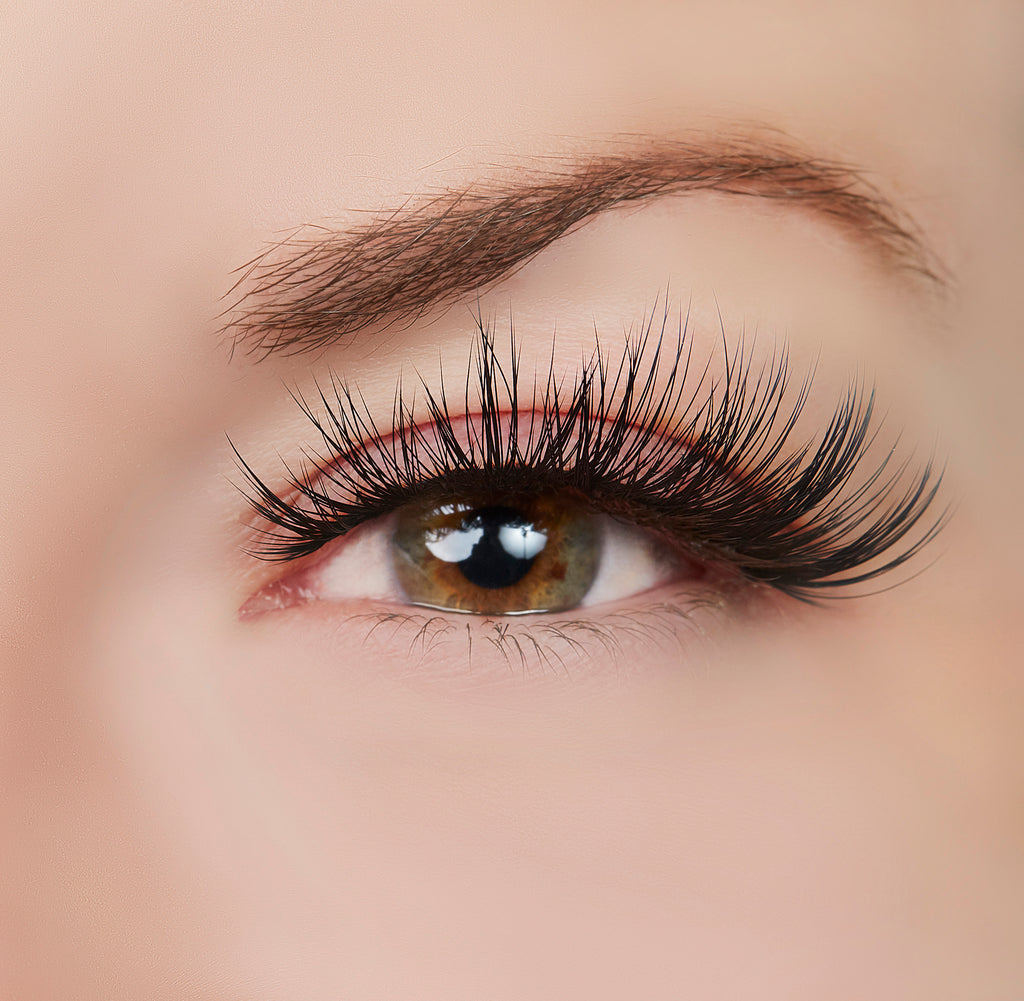 Positively Captivating Lash Style